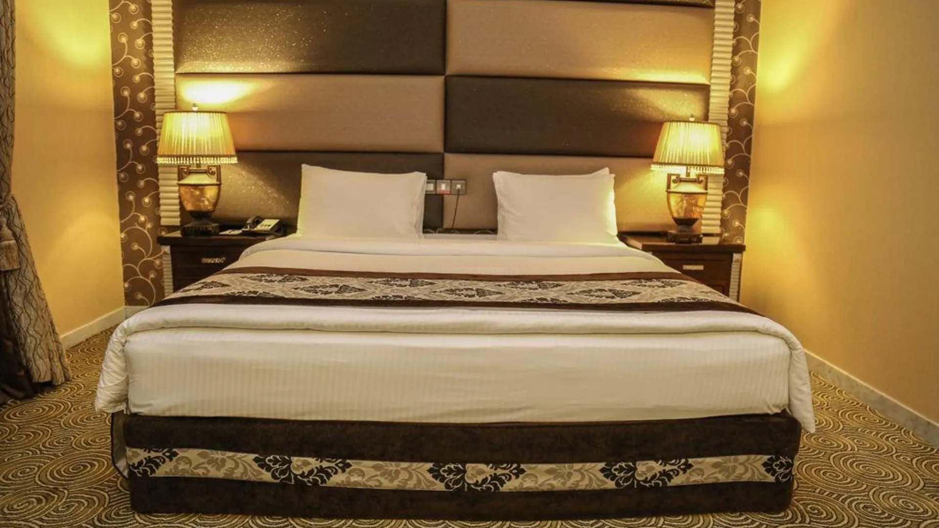 Abjad Grand Hotel Dubai Emirati Arabi Uniti