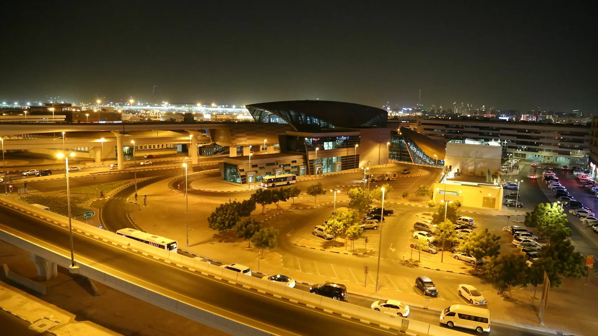 ****  Abjad Grand Hotel Dubai Emirati Arabi Uniti