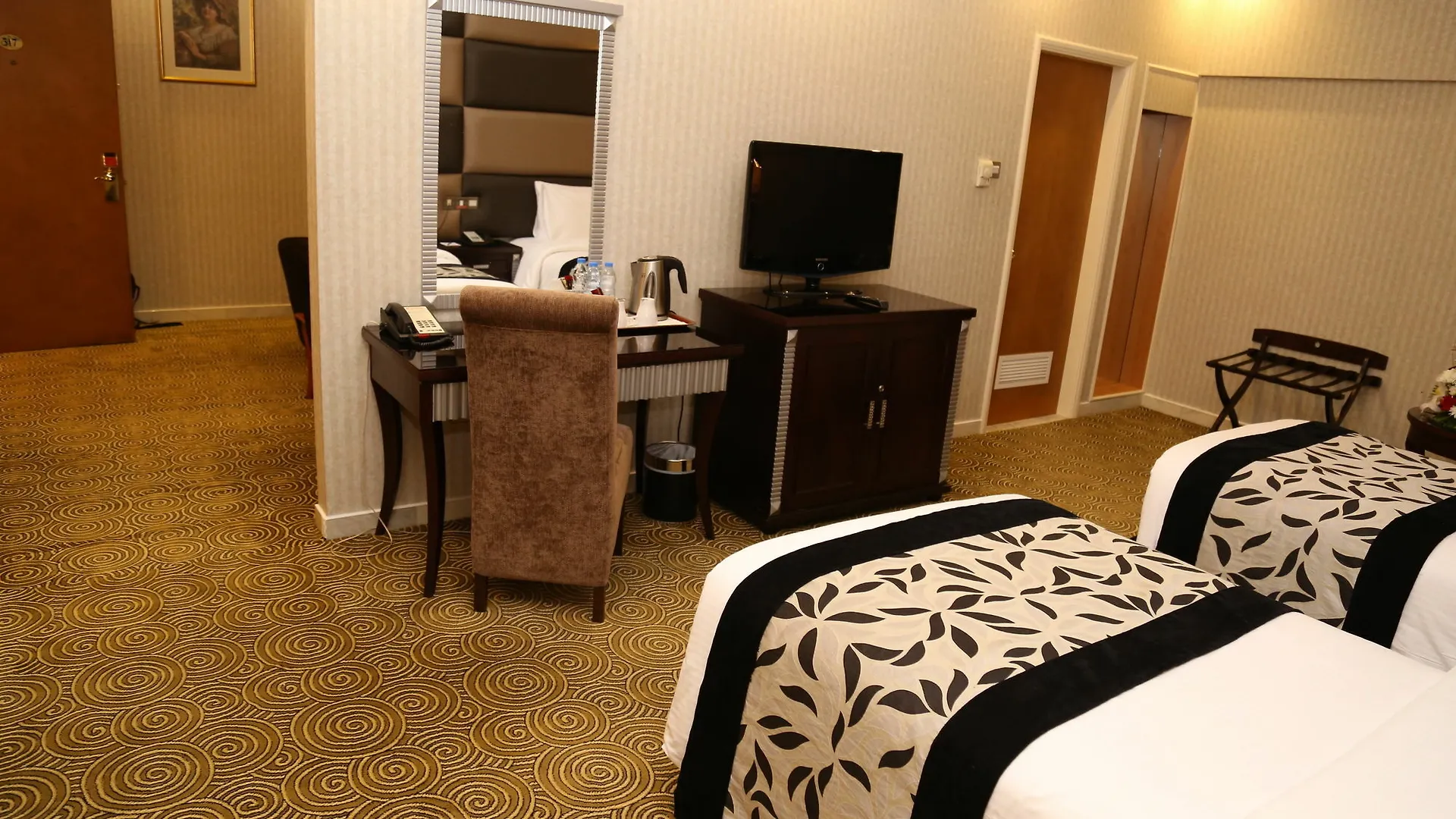 Abjad Grand Hotel Dubai 4*,  Emirati Arabi Uniti